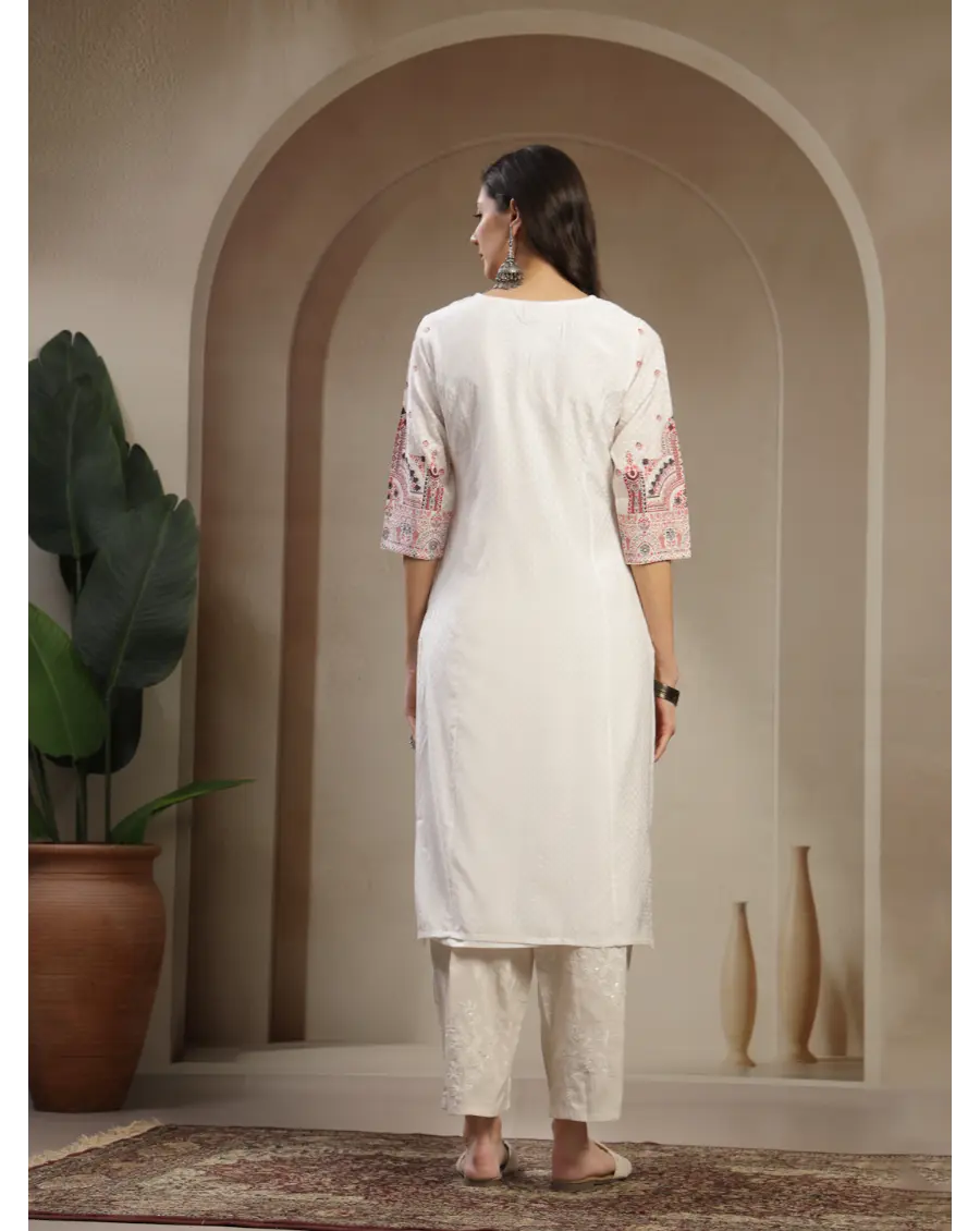 Women White Color Printed Polyester Fabric Kurta
