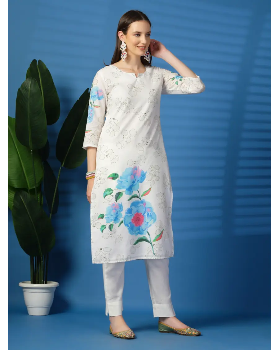 Women Floral blue Printed Pure Cotton Straight Kurta