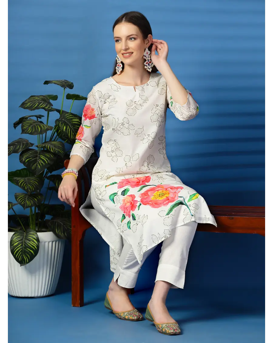 Women Floral[pink -red] Printed Pure Cotton Straight Kurta